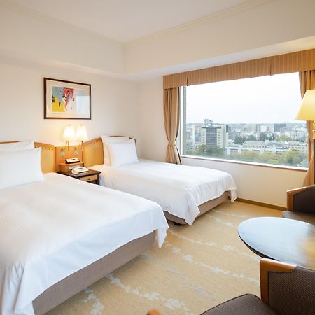 Hotel Ana Crowne Plaza Toyama By Ihg Extérieur photo