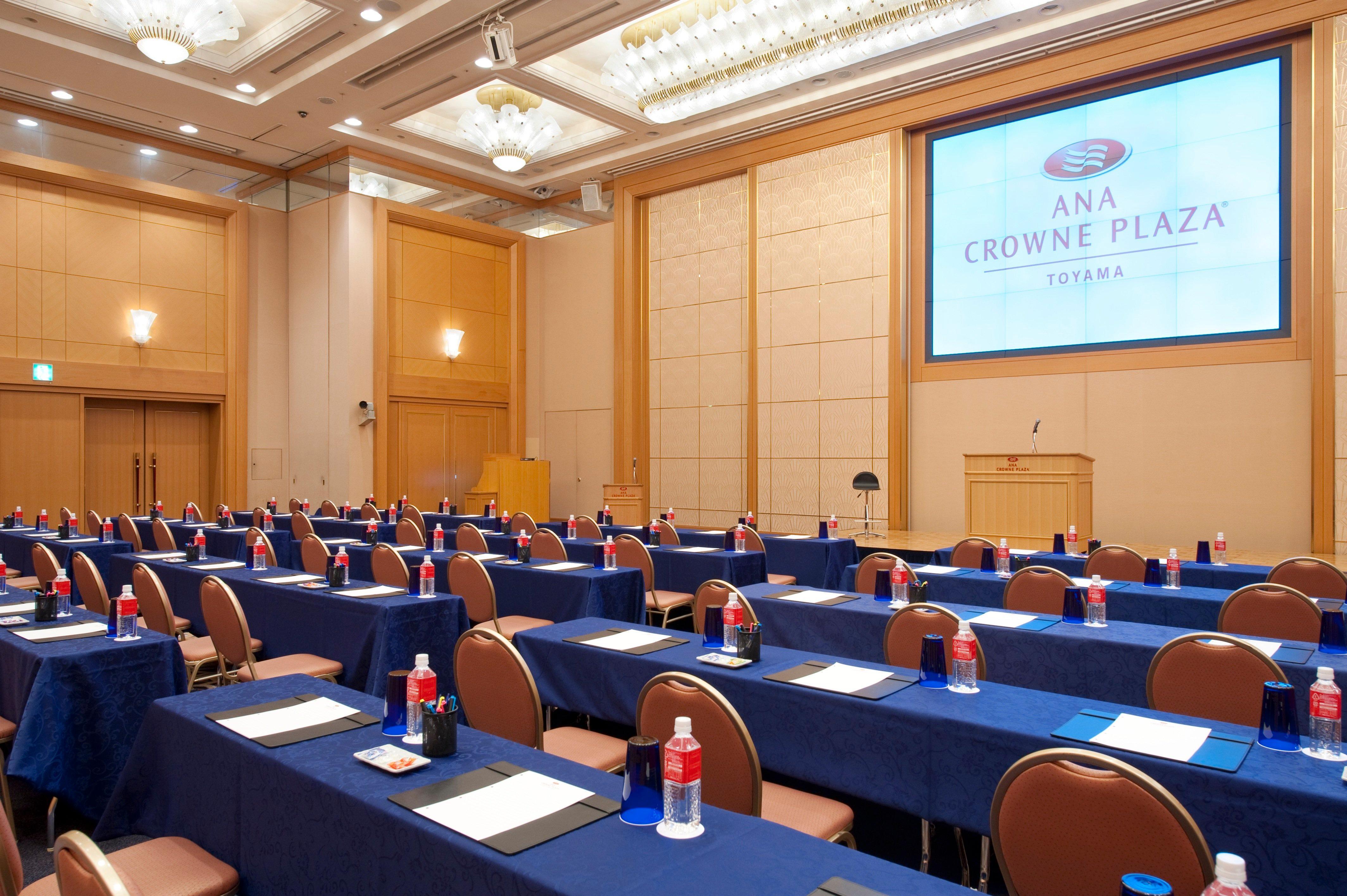 Hotel Ana Crowne Plaza Toyama By Ihg Extérieur photo