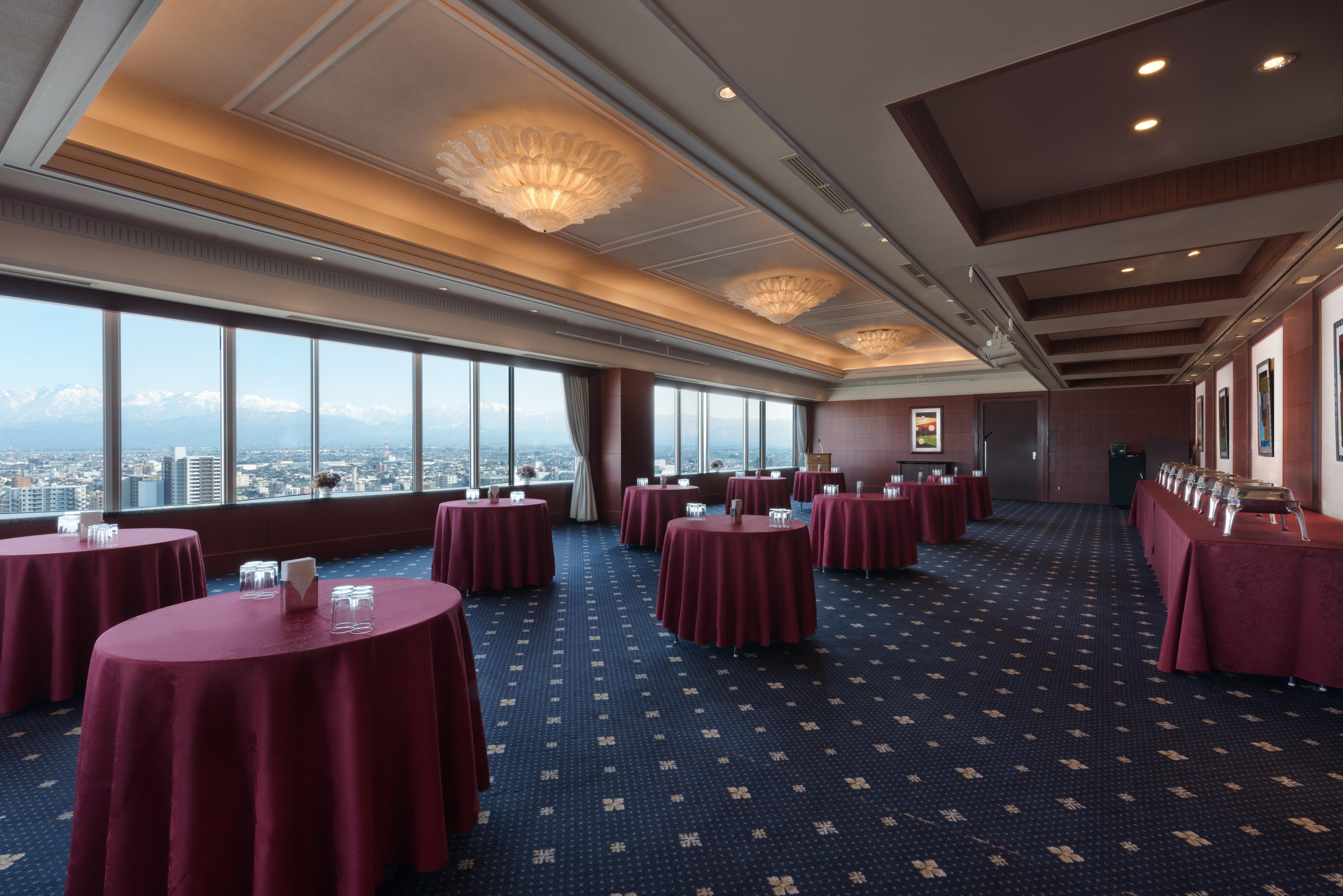 Hotel Ana Crowne Plaza Toyama By Ihg Extérieur photo
