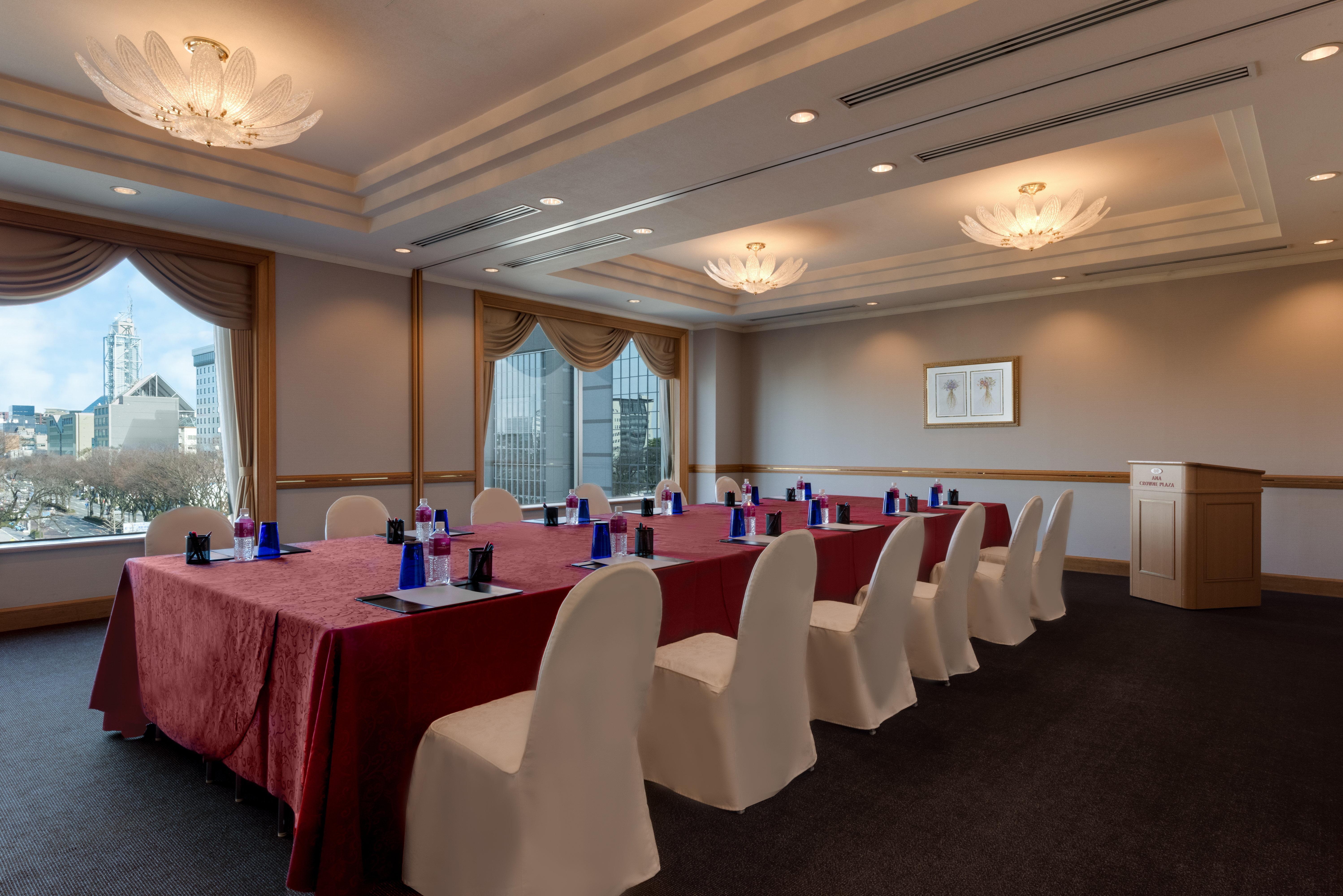 Hotel Ana Crowne Plaza Toyama By Ihg Extérieur photo