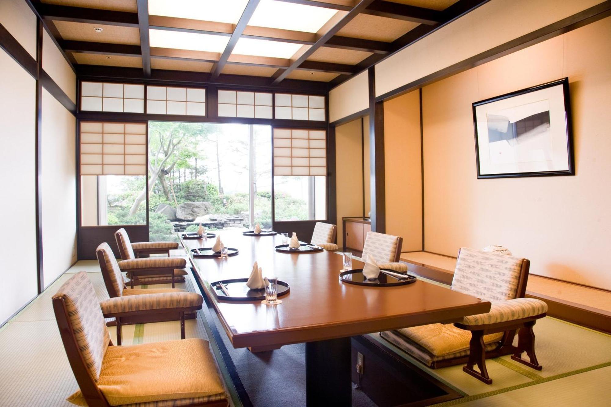 Hotel Ana Crowne Plaza Toyama By Ihg Extérieur photo