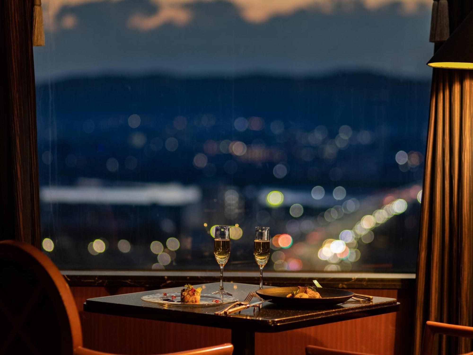 Hotel Ana Crowne Plaza Toyama By Ihg Extérieur photo