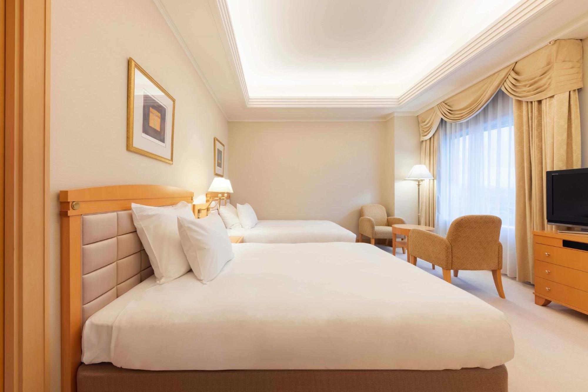 Hotel Ana Crowne Plaza Toyama By Ihg Extérieur photo